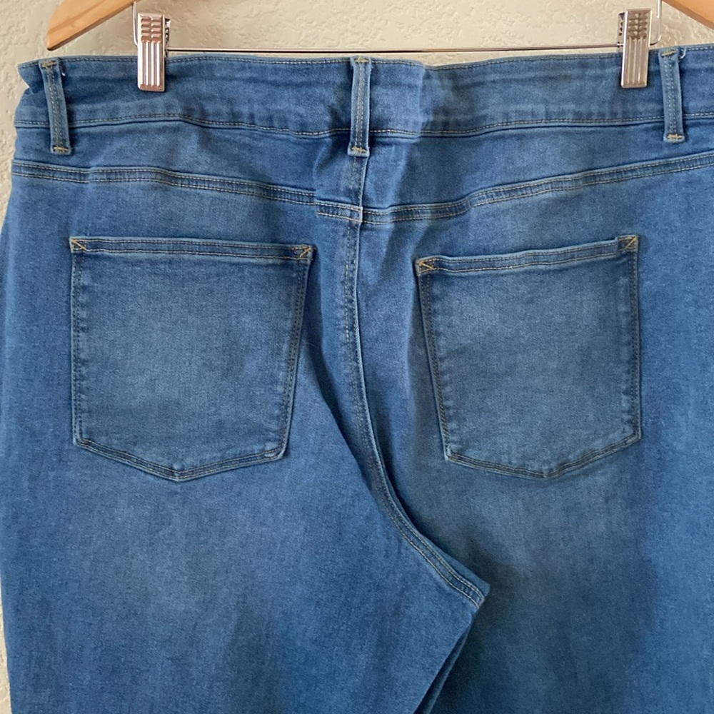 Plus size Jeans - Picture 3 of 4
